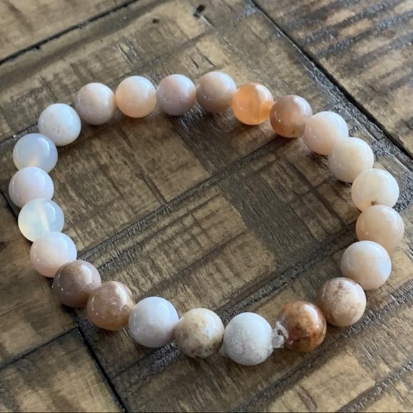 8mm Fossilized Agate Bead Stretch Bracelet - Picture 3 of 3